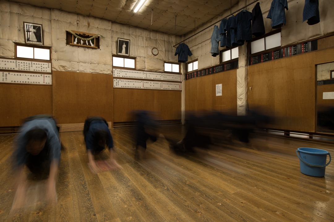 神道夢想流杖術紘武館道場掃除